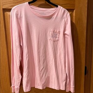Vineyard Vines women’s large pink long sleeved pullover
Gently used